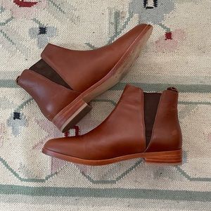 Nisolo Classic Chelsea Boots in Brandy